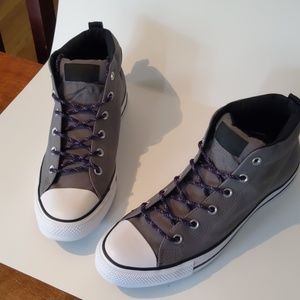 Converse Chuck Taylor All Stars street mid